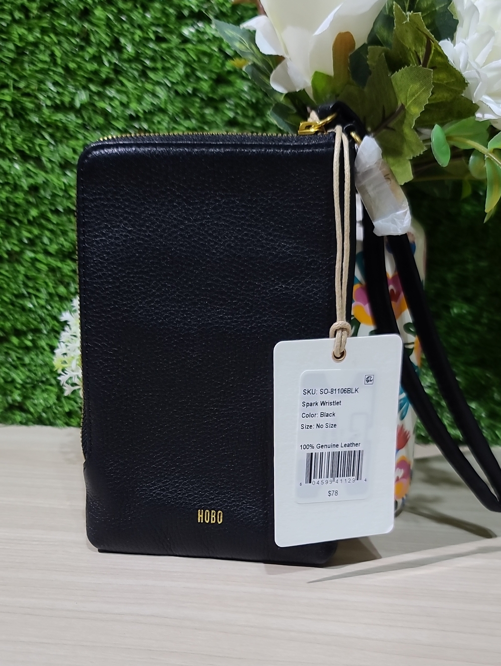 HOBO Spark Wristlet / Black NWT